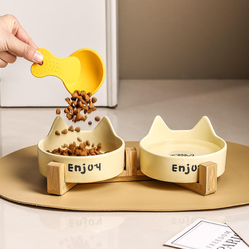 Eco-Friendly Ceramic Pet Bowl – Waterproof Design for Cats & Dogs